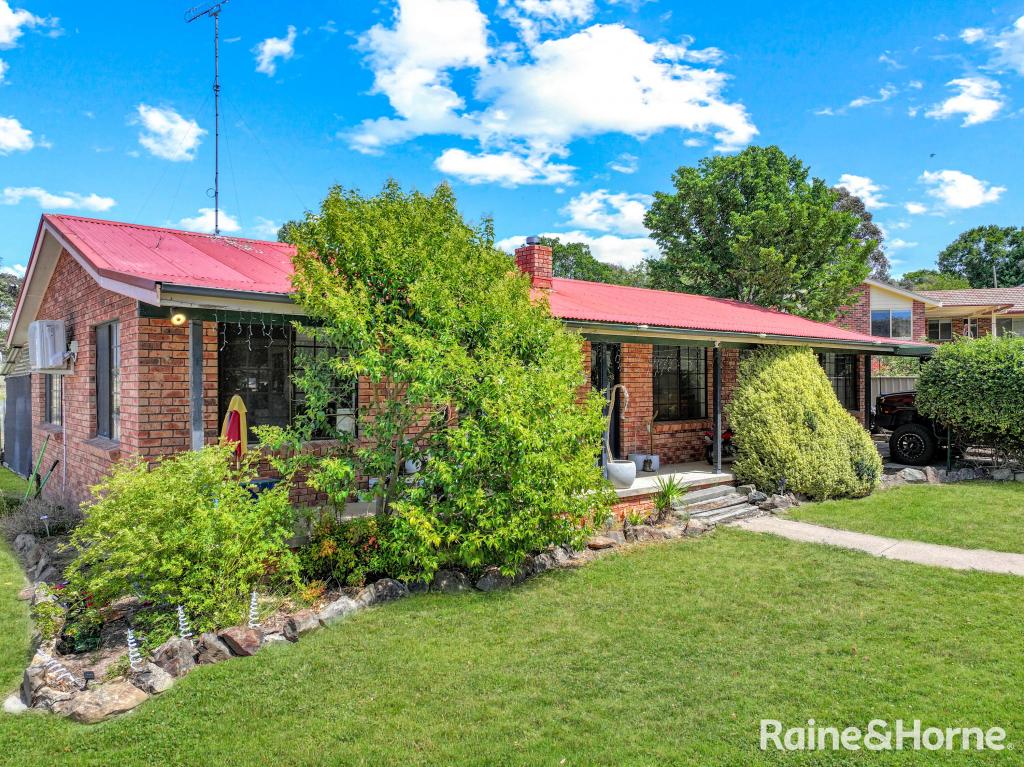 8 COLIN ST, PERTHVILLE, NSW 2795