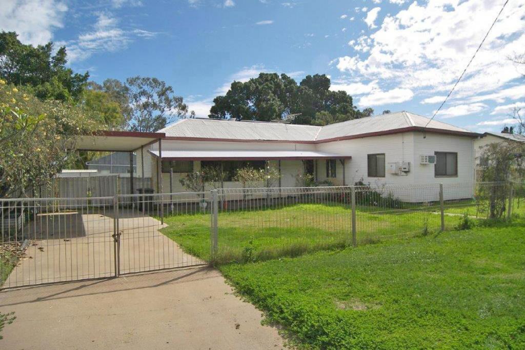 3 Glen St, Bourke, NSW 2840