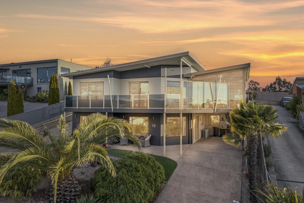 15 Carries Cl, Riverside, TAS 7250