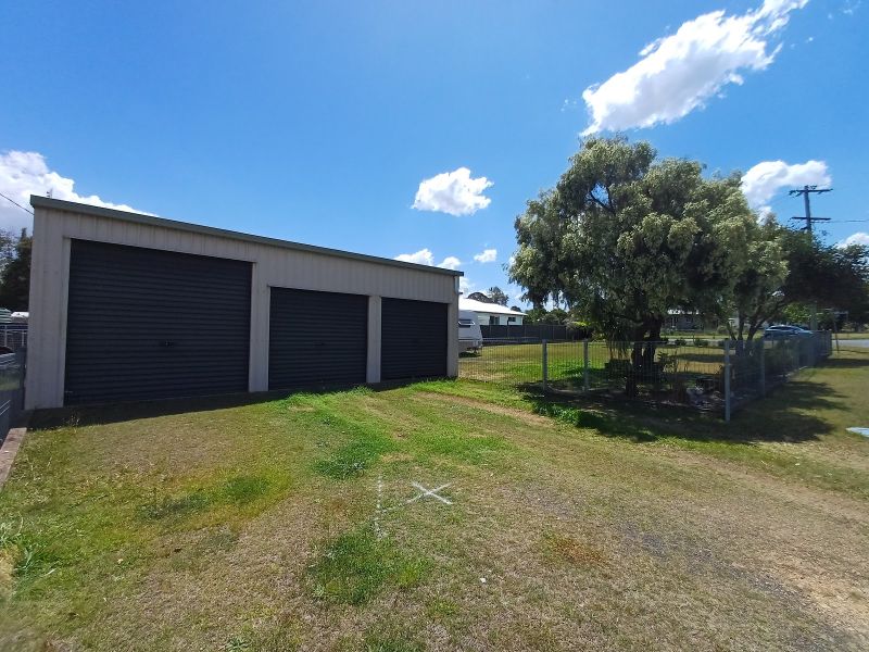 1 Lalor St, Crows Nest, QLD 4355