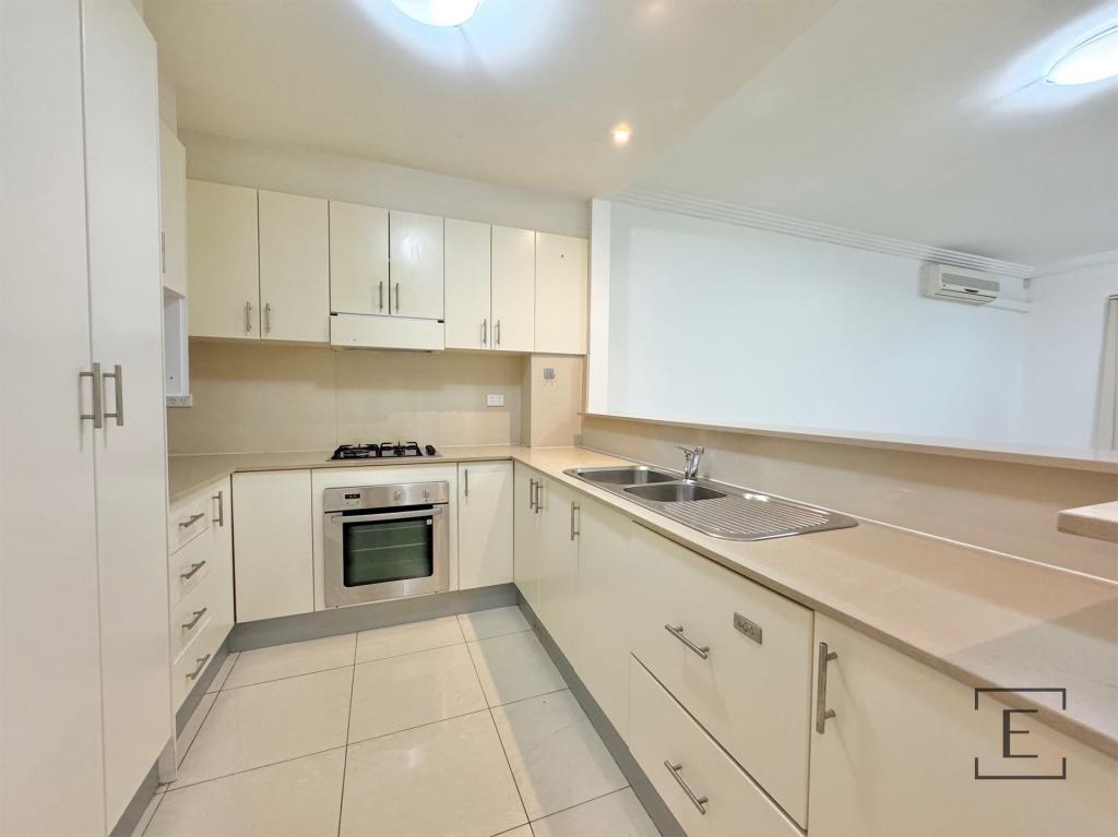 8/2 TAVISTOCK RD, HOMEBUSH WEST, NSW 2140