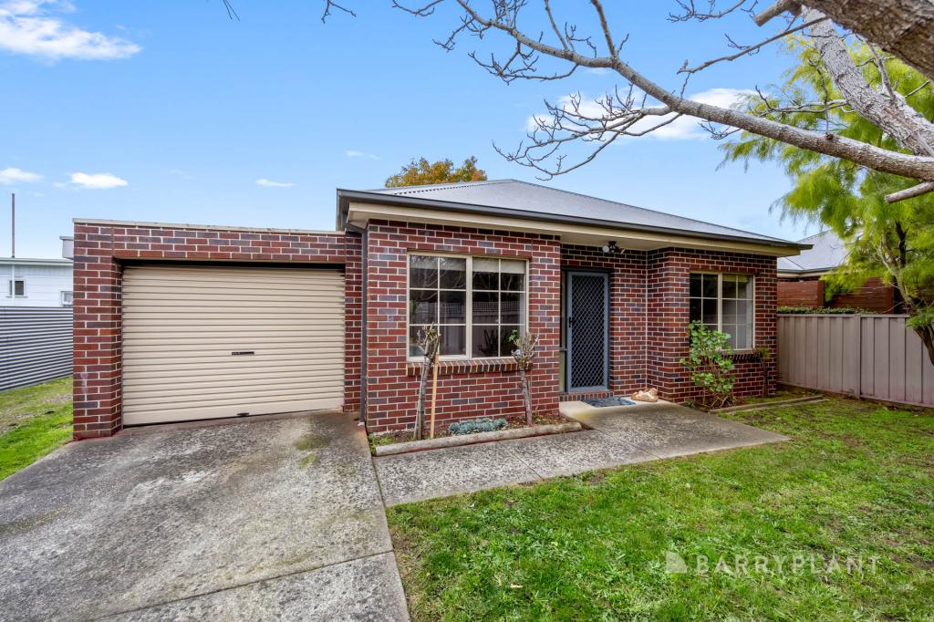 24 Rutherford Pl, Alfredton, VIC 3350