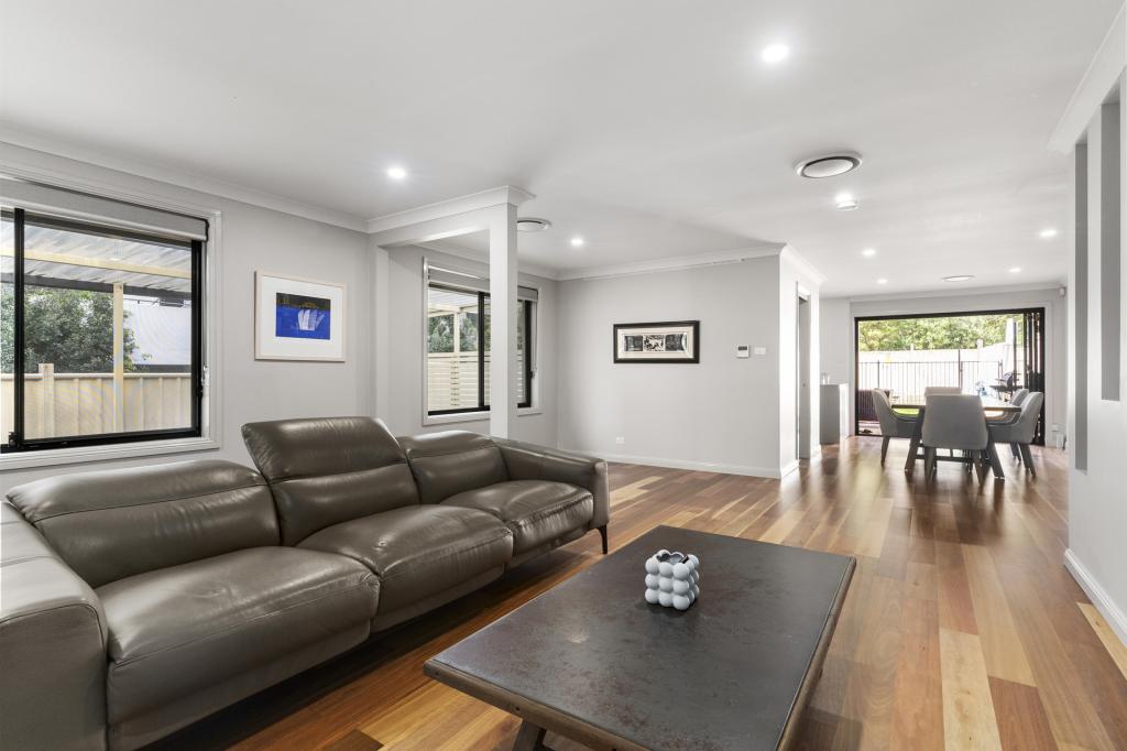 302 Taren Point Rd, Caringbah, NSW 2229