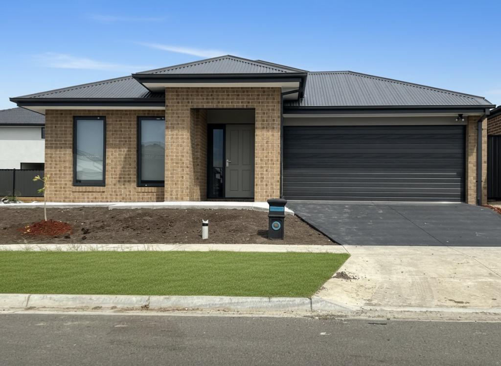 19 Honeypot Cct, Mickleham, VIC 3064