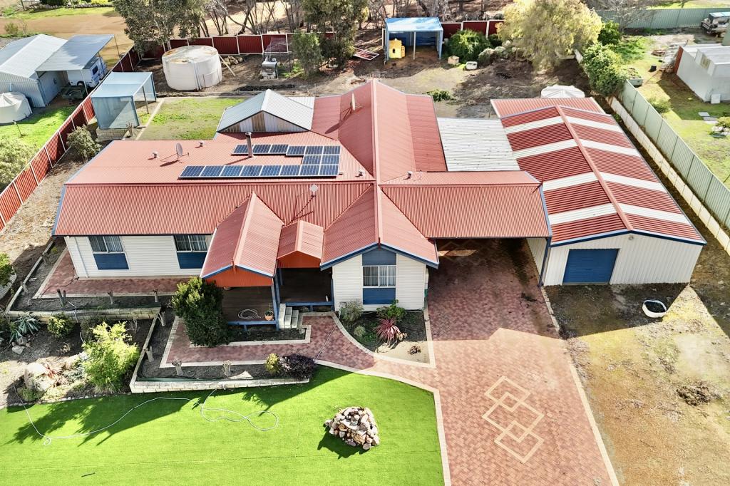 7 Lavarock St, Broomehill Village, WA 6318