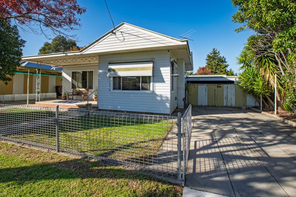 470 Griffith Rd, Lavington, NSW 2641