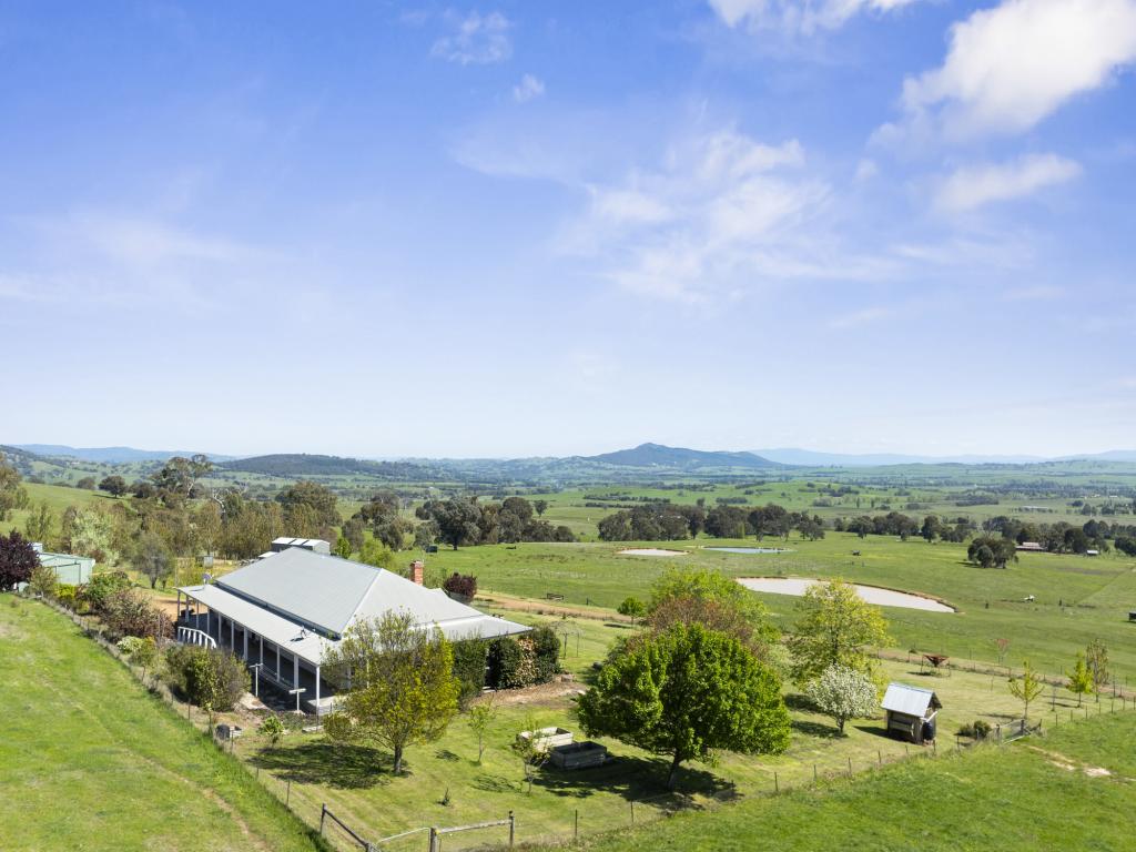 354 Three Chain Rd, Boorolite, VIC 3723