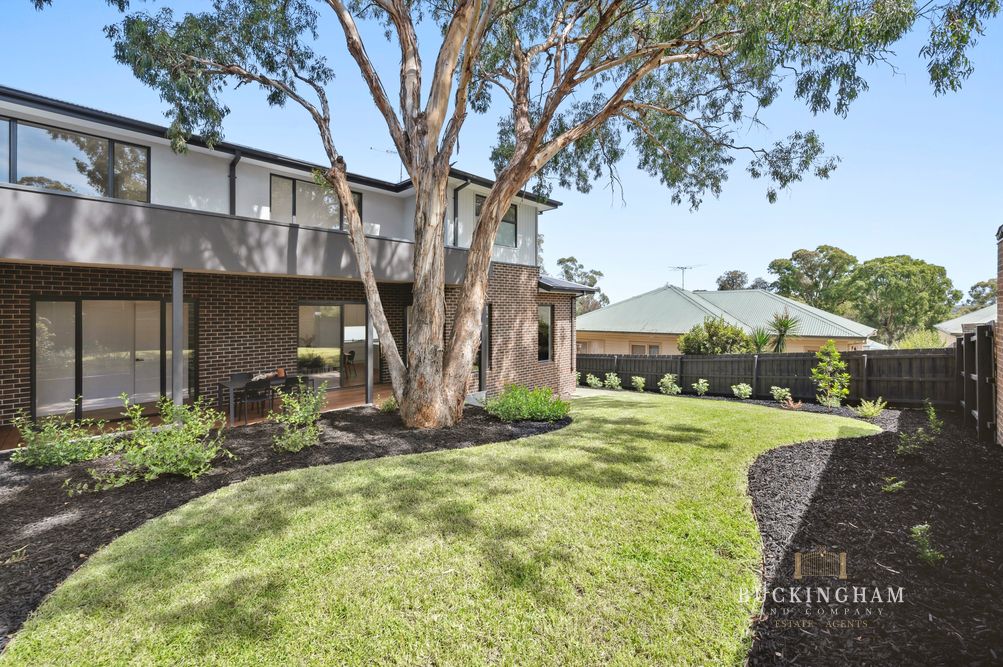 2/47 LOOKER RD, MONTMORENCY, VIC 3094