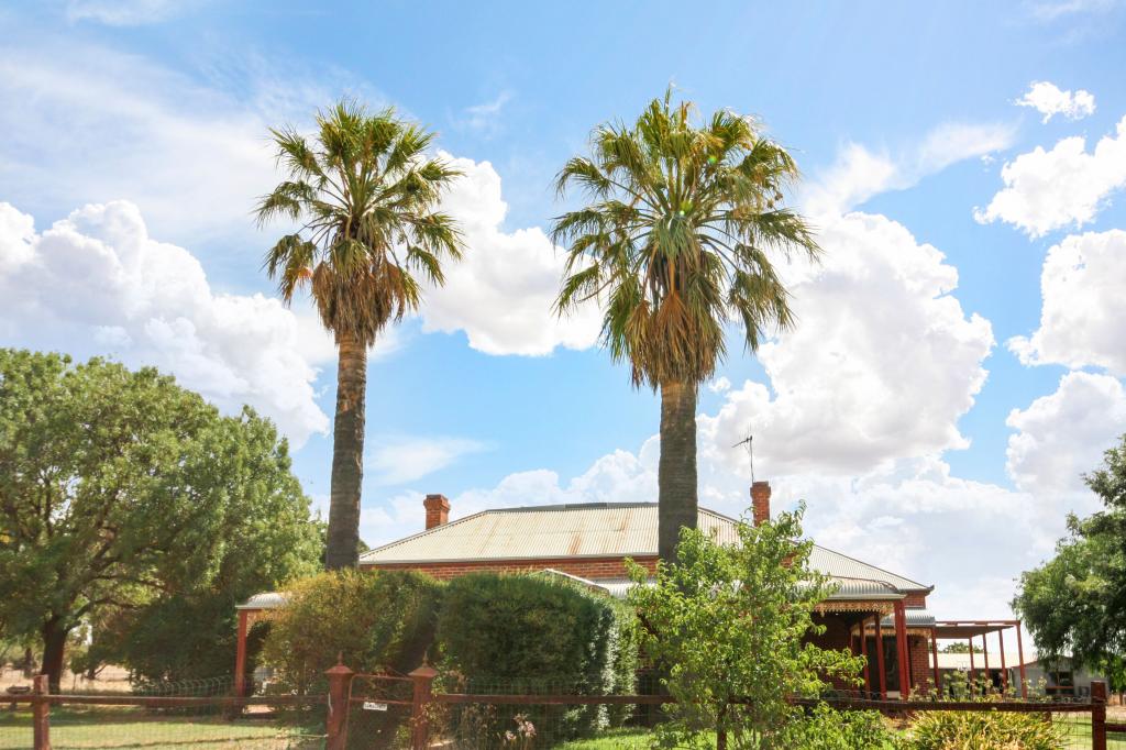 45 MILLER RD, BUNGEET WEST, VIC 3726