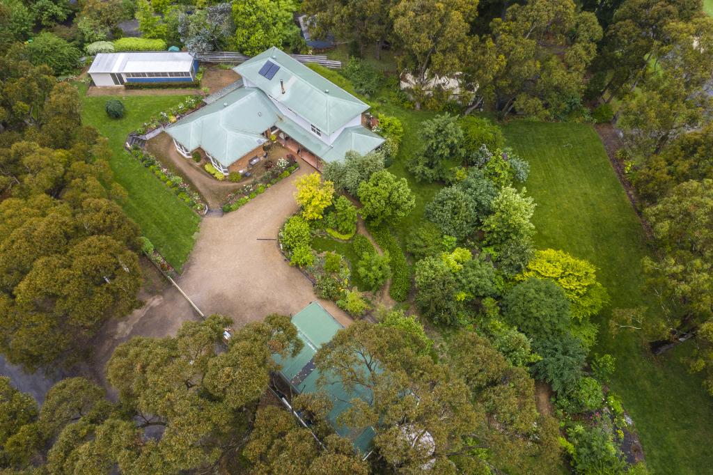 12 Windsor St, Macedon, VIC 3440