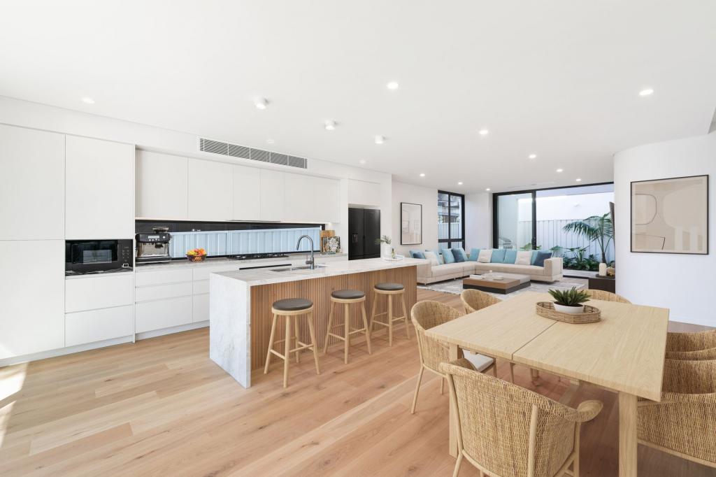 51 Saunders Bay Rd, Caringbah South, NSW 2229