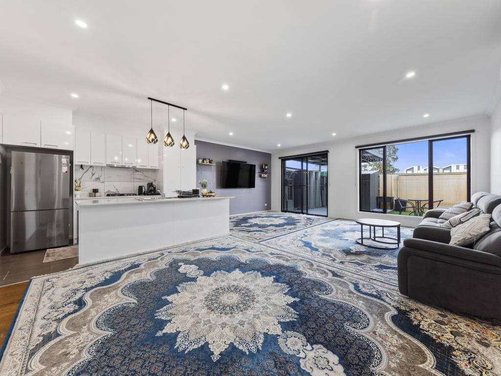 39 Willow Glen Bvd, Cranbourne, VIC 3977
