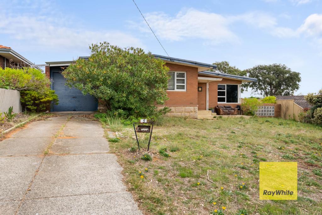 5 Tanson Rd, Parmelia, WA 6167