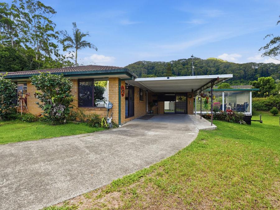 33 SANDRA CL, COFFS HARBOUR, NSW 2450
