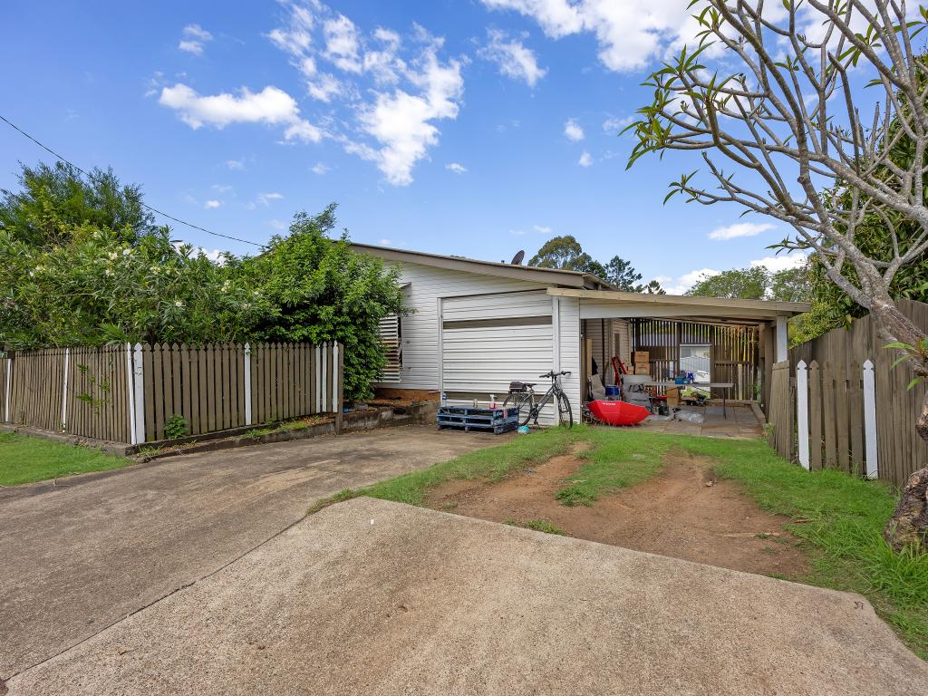 17 Leslie St, East Ipswich, QLD 4305