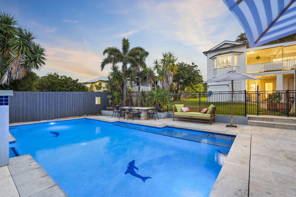 37 Fisher St, Manly, QLD 4179