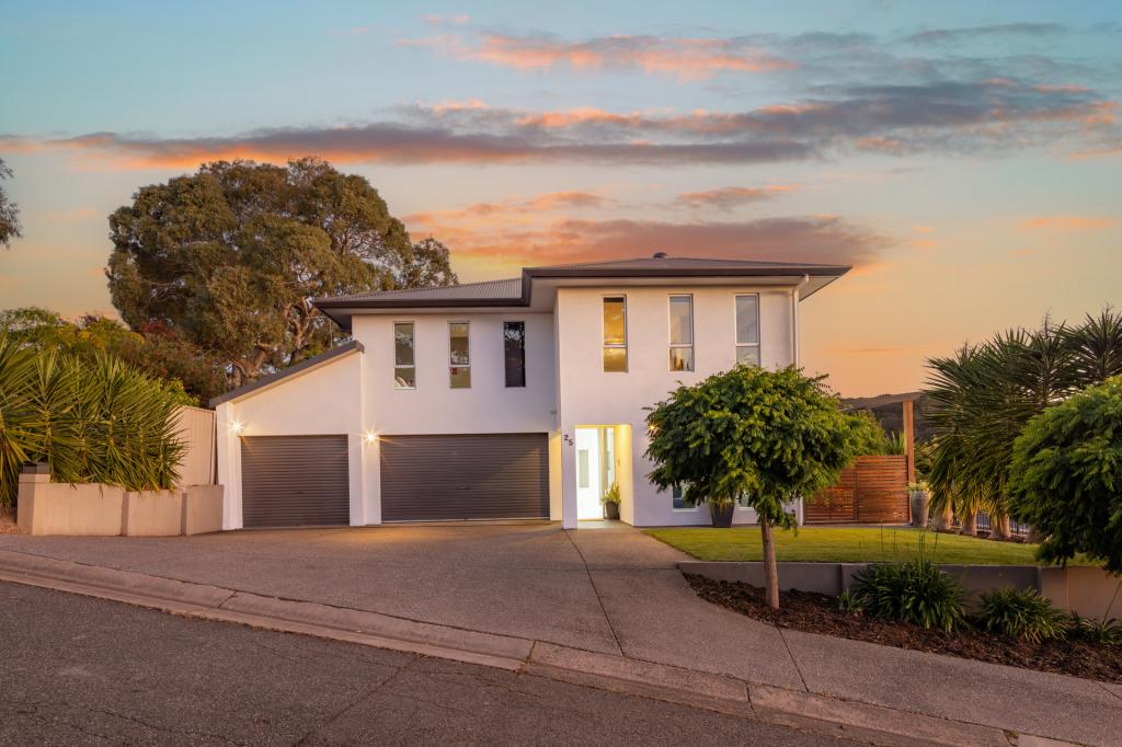 25 Coachwood Dr, Aberfoyle Park, SA 5159