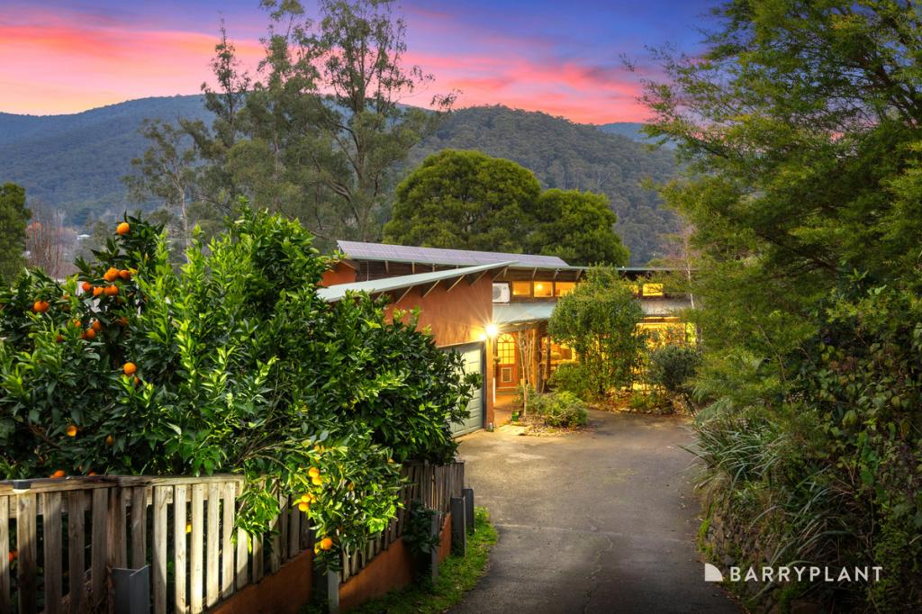 16 Brisbane Pde, Warburton, VIC 3799