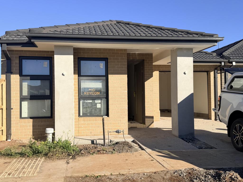 32 Mercury Ave, Fraser Rise, VIC 3336