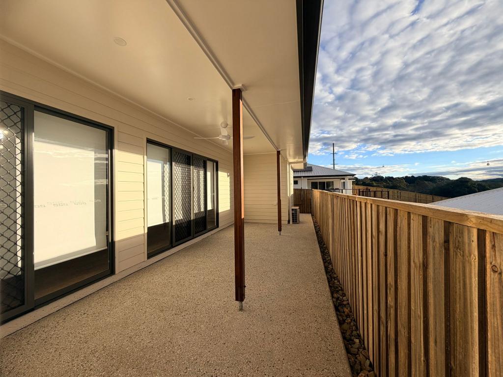 2/5 Barrett St, Maleny, QLD 4552