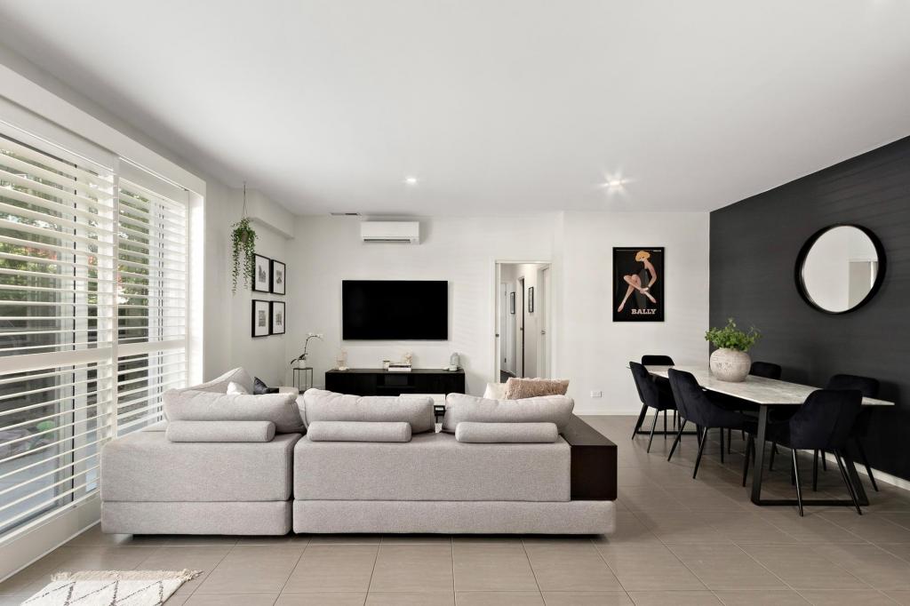 63/1 Limburg Way, Greenway, ACT 2900