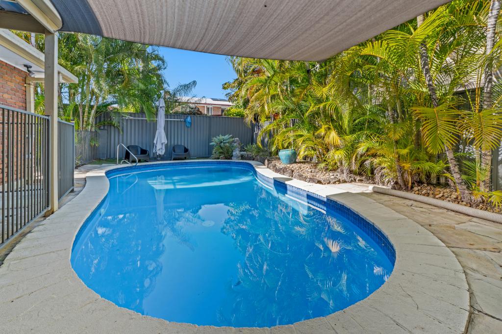 21 Alamau St, Benowa, QLD 4217