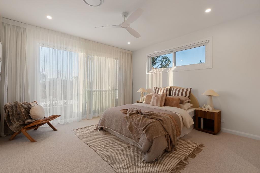 1/20 Walker Ave, Palm Beach, QLD 4221