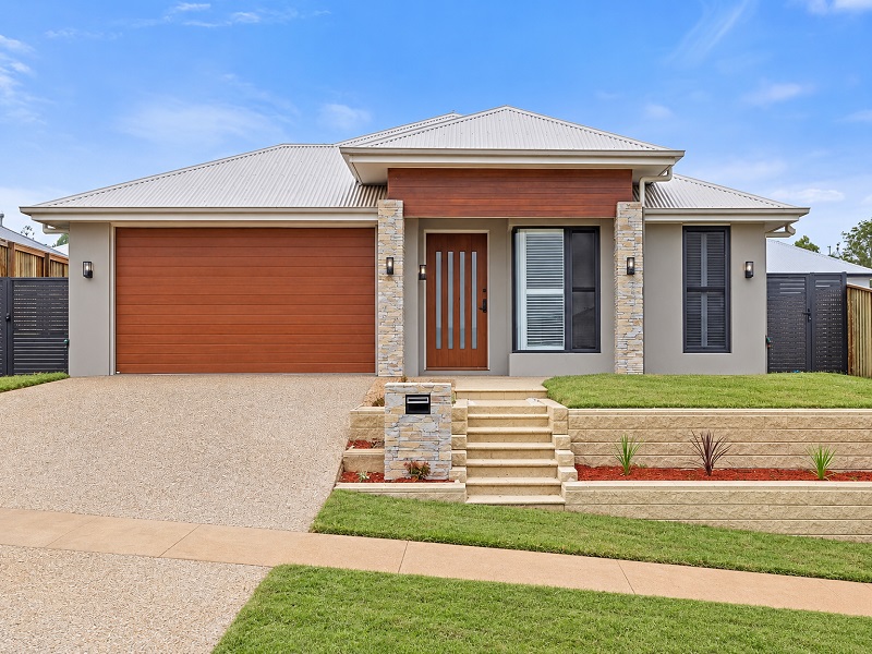 31 Kynoch Cres, Mount Kynoch, QLD 4350