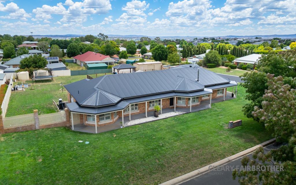 22 Lister Cres, Kelso, NSW 2795