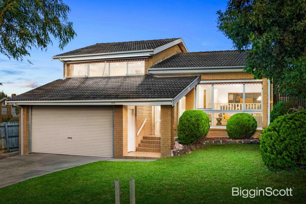 910 Ferntree Gully Rd, Wheelers Hill, VIC 3150