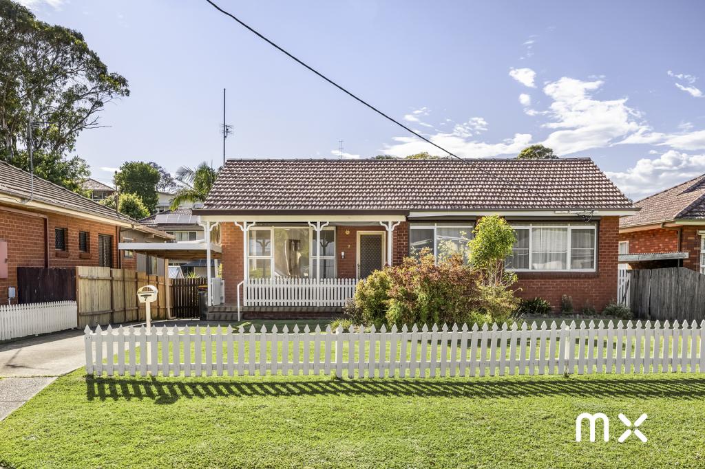 7 St Andrews Pl, Corrimal, NSW 2518
