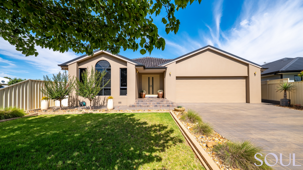 17 ALTINA CT, YOOGALI, NSW 2680