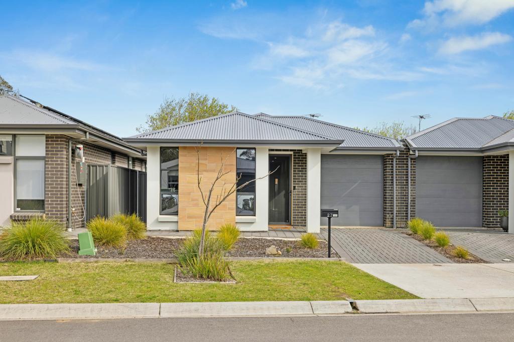 27 WHITTAKER TCE, MOUNT BARKER, SA 5251