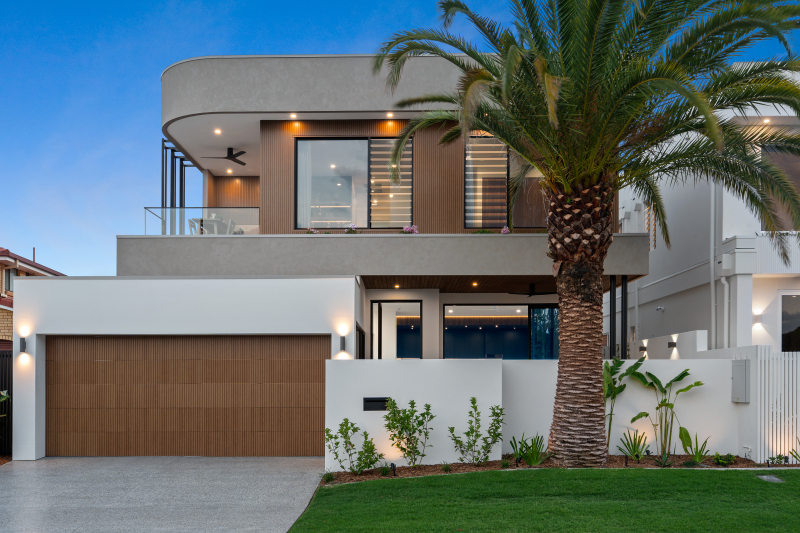 1 Salacia Ave, Mermaid Waters, QLD 4218