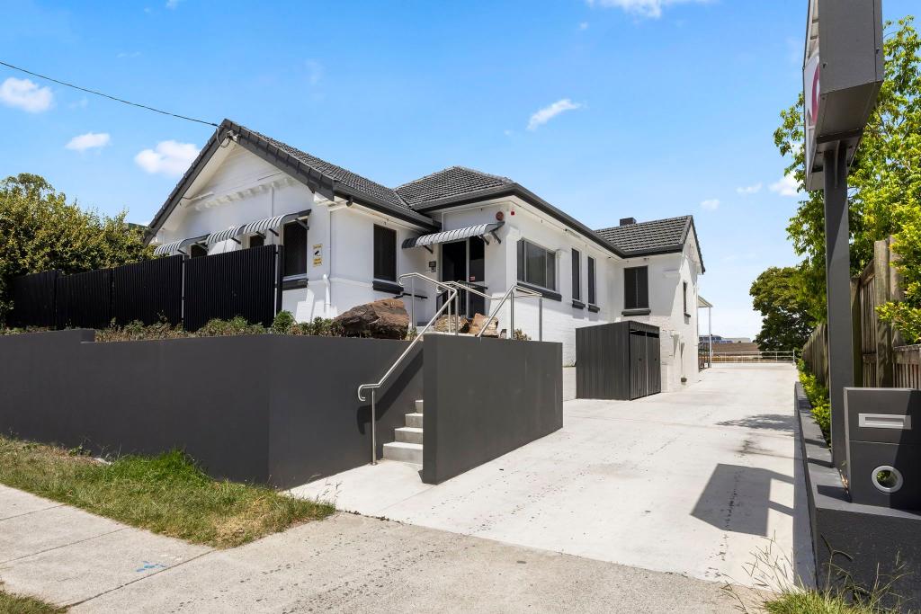 687 Logan Rd, Greenslopes, QLD 4120