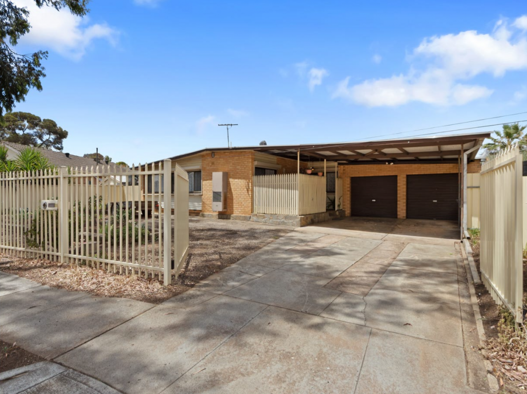 11 Jarvis Rd, Elizabeth Vale, SA 5112