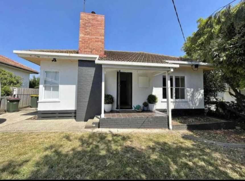 4 Robertson St, Thomson, VIC 3219