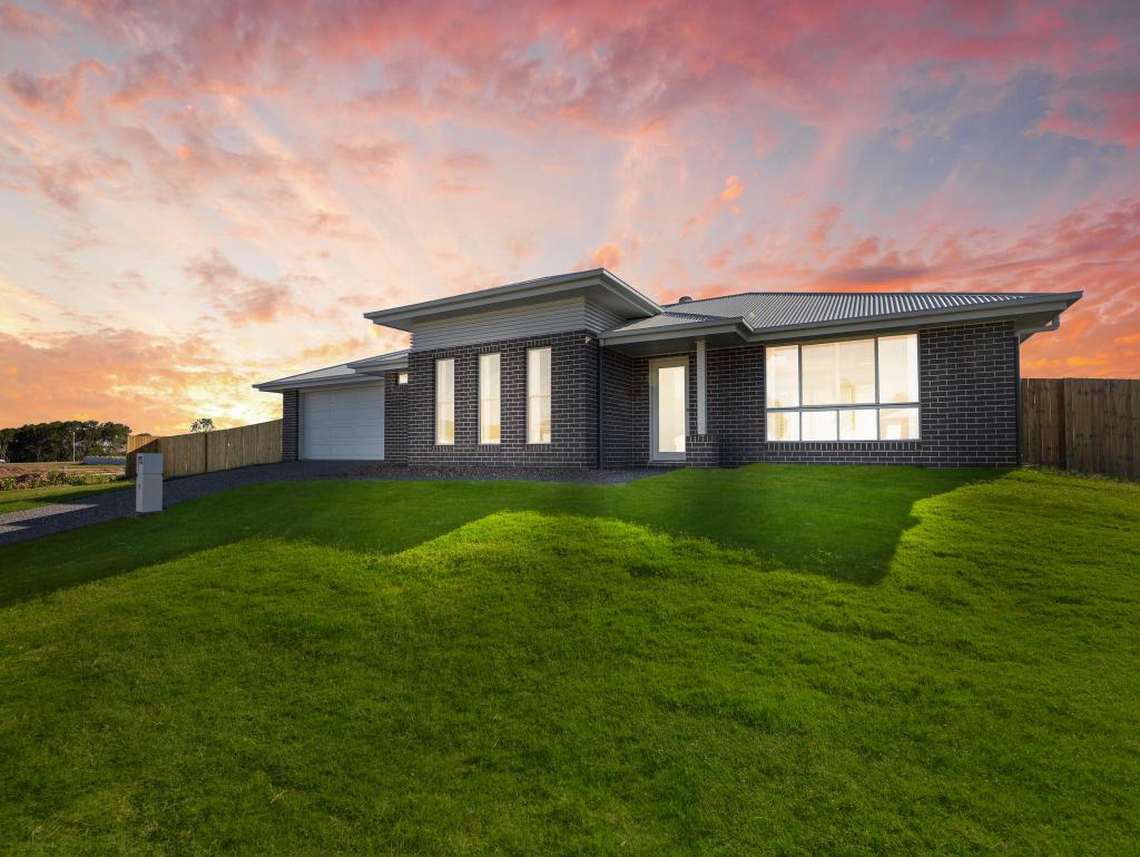 15 Lennon Dr, Kawungan, QLD 4655