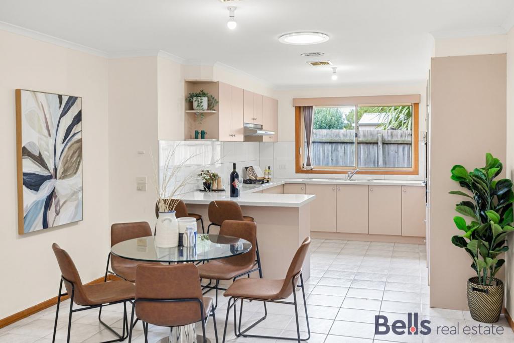 4/2 Brislington St, Sunshine, VIC 3020