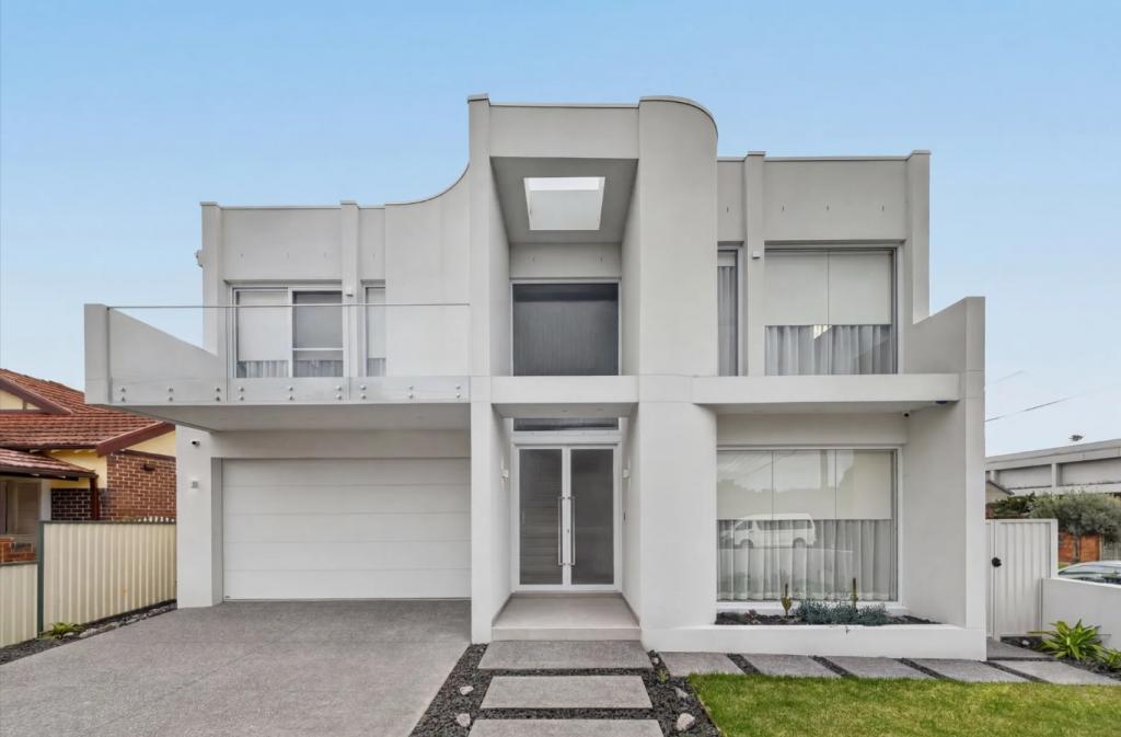 33 Collins St, Belmore, NSW 2192