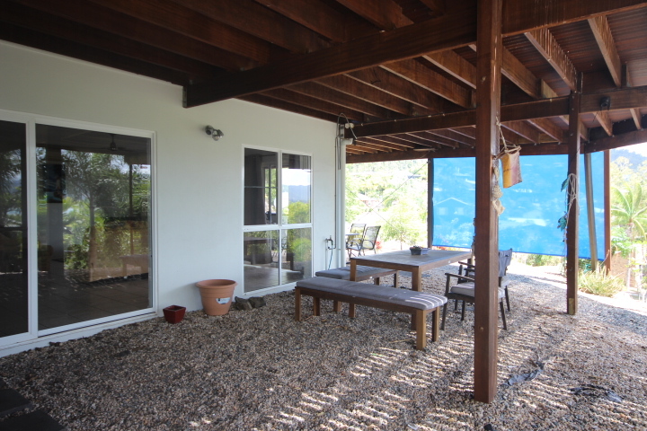 11 Jones Rd, Cannonvale, QLD 4802