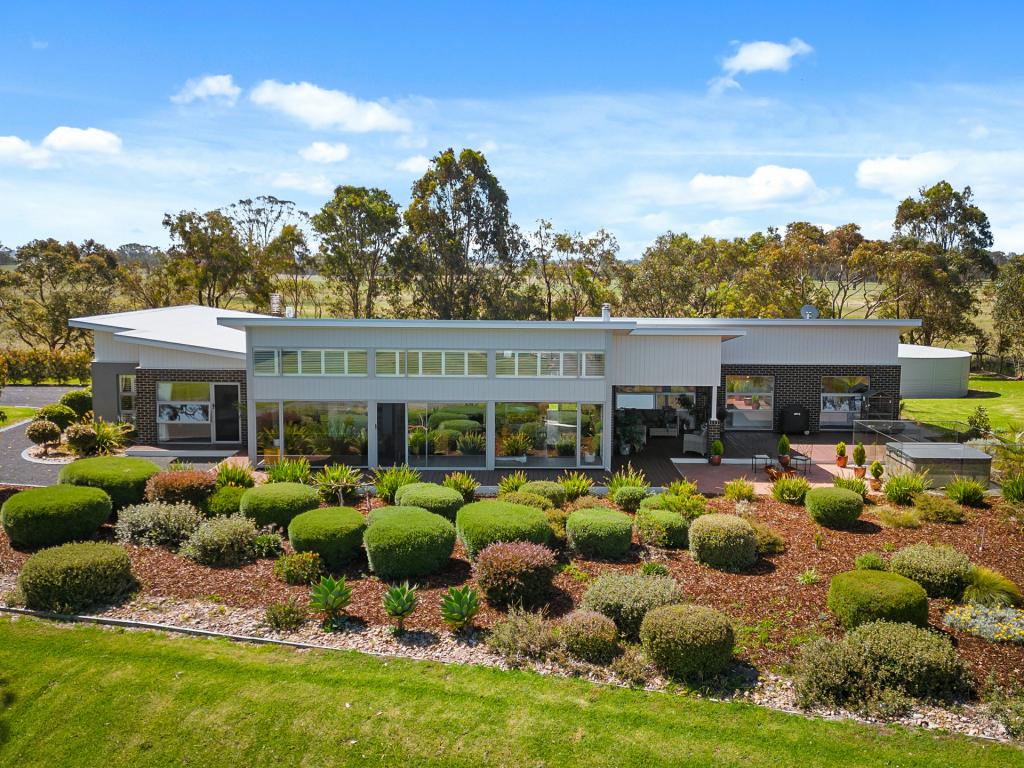 125 Williamson Rd, Forge Creek, VIC 3875