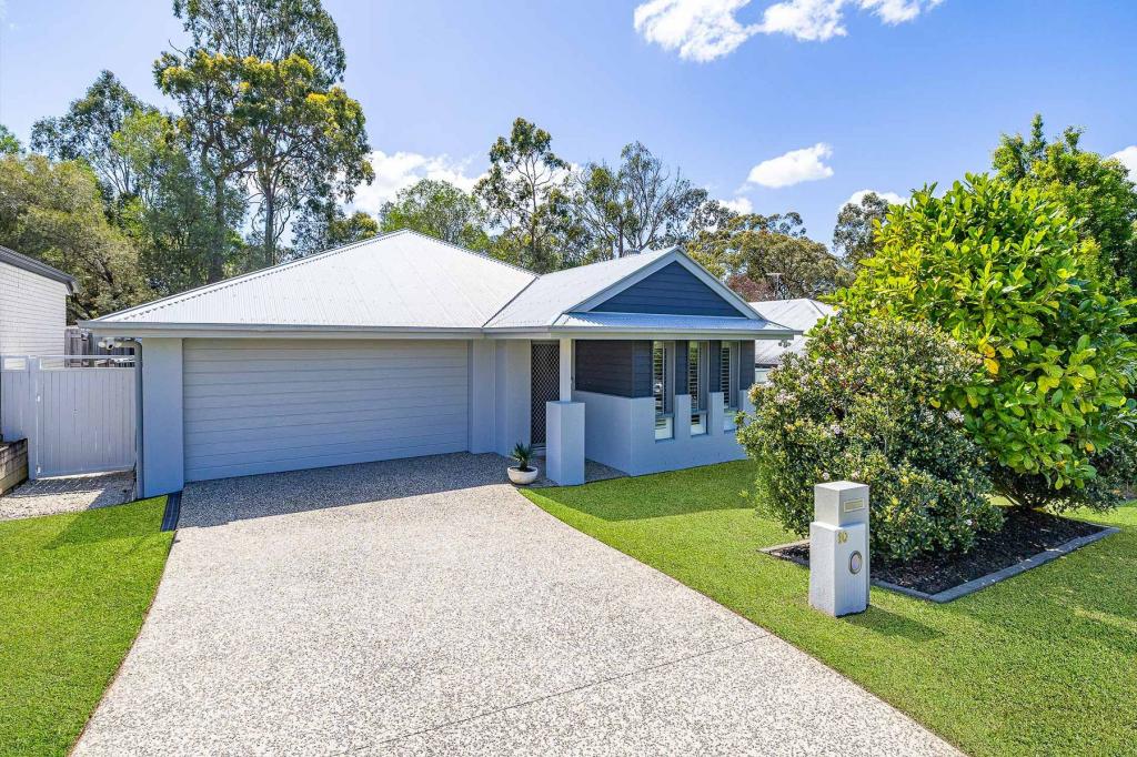 10 WOODHAVEN CL, REDLAND BAY, QLD 4165