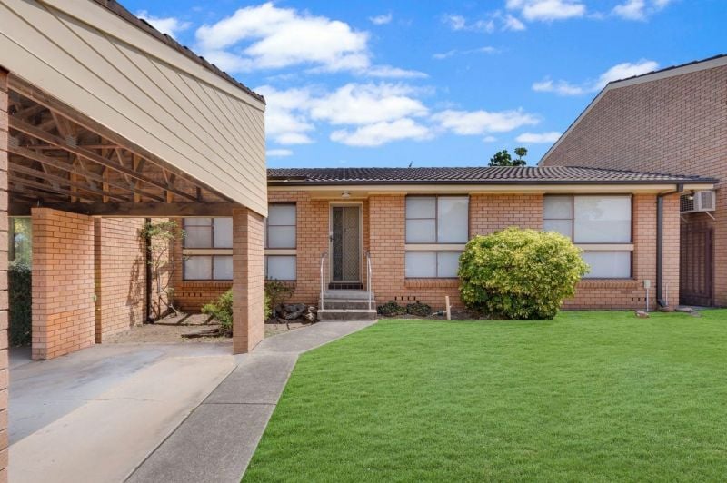 19/15 Kookaburra St, Ingleburn, NSW 2565