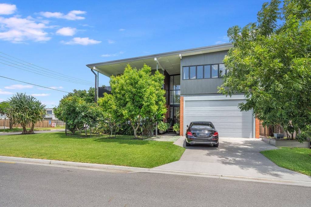 4 Golden Sq, Hendra, QLD 4011