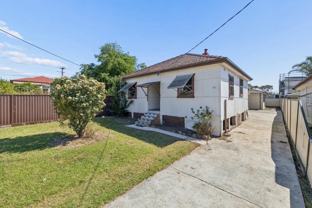 33 Banksia St, South Granville, NSW 2142