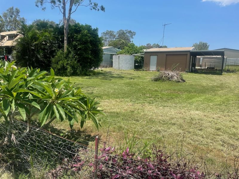 33 Mill Rd, Avondale, QLD 4670