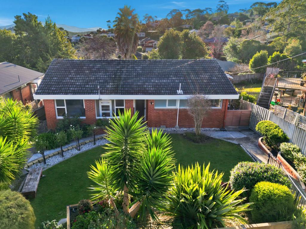 8 Avoca St, Lindisfarne, TAS 7015