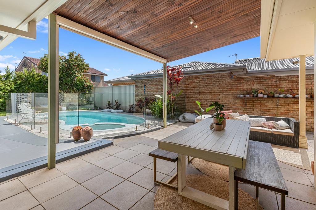 5 Prinia Pl, Burleigh Waters, QLD 4220