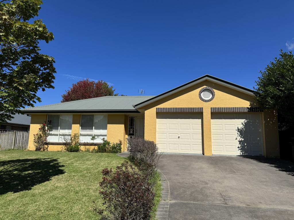 10 Roycroft St, Bowral, NSW 2576